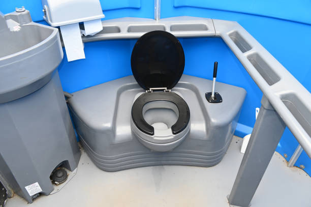 Best Portable bathroom rental  in Novi, MI