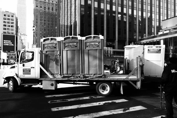 Best Porta potty rental near me  in Novi, MI