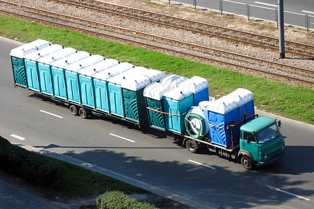 Best Porta potty delivery and setup  in Novi, MI